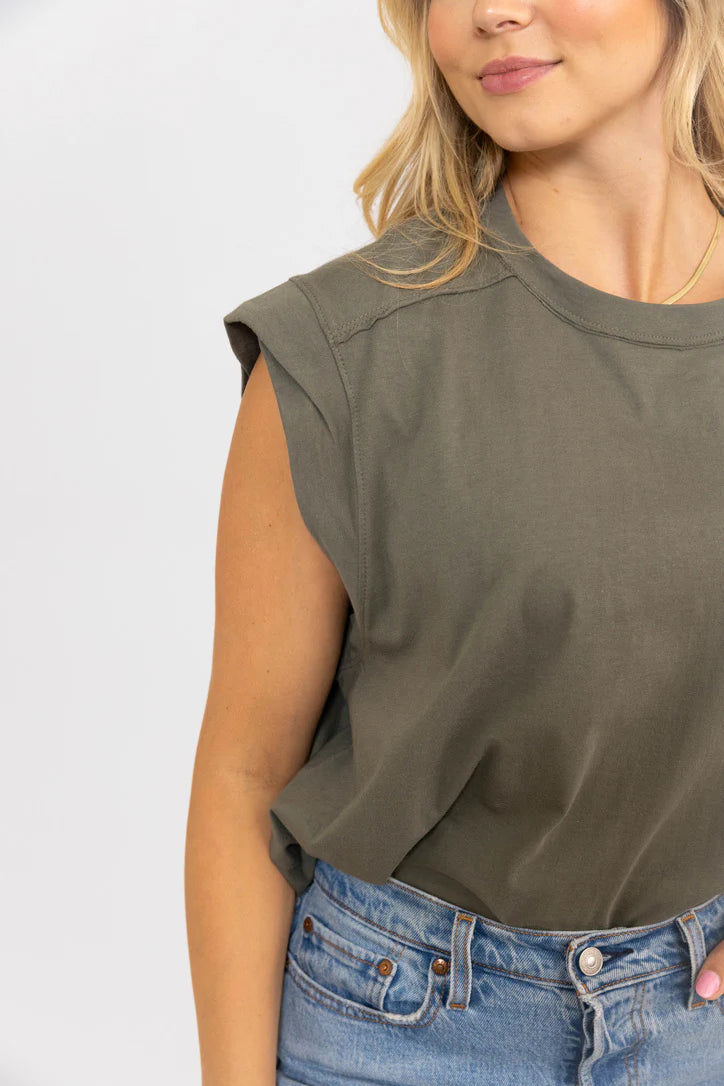 Avril Muscle Tee- Olive