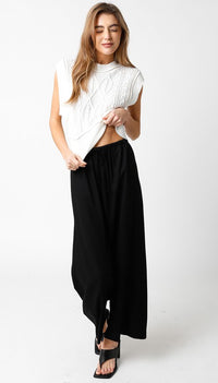 Olivaceous Alina Pant- Black