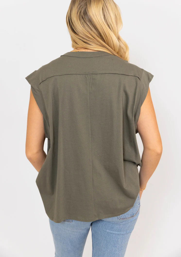 Avril Muscle Tee- Olive