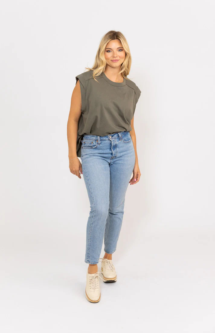 Avril Muscle Tee- Olive