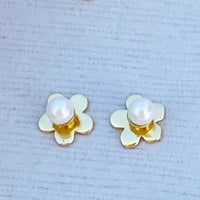 Ear Kit Pearl Stud + Flower Plate- Gold